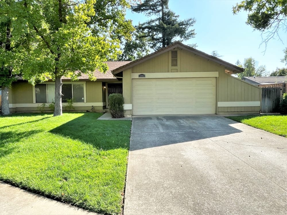 Fairfield House: 4886 Birkdale Cir
