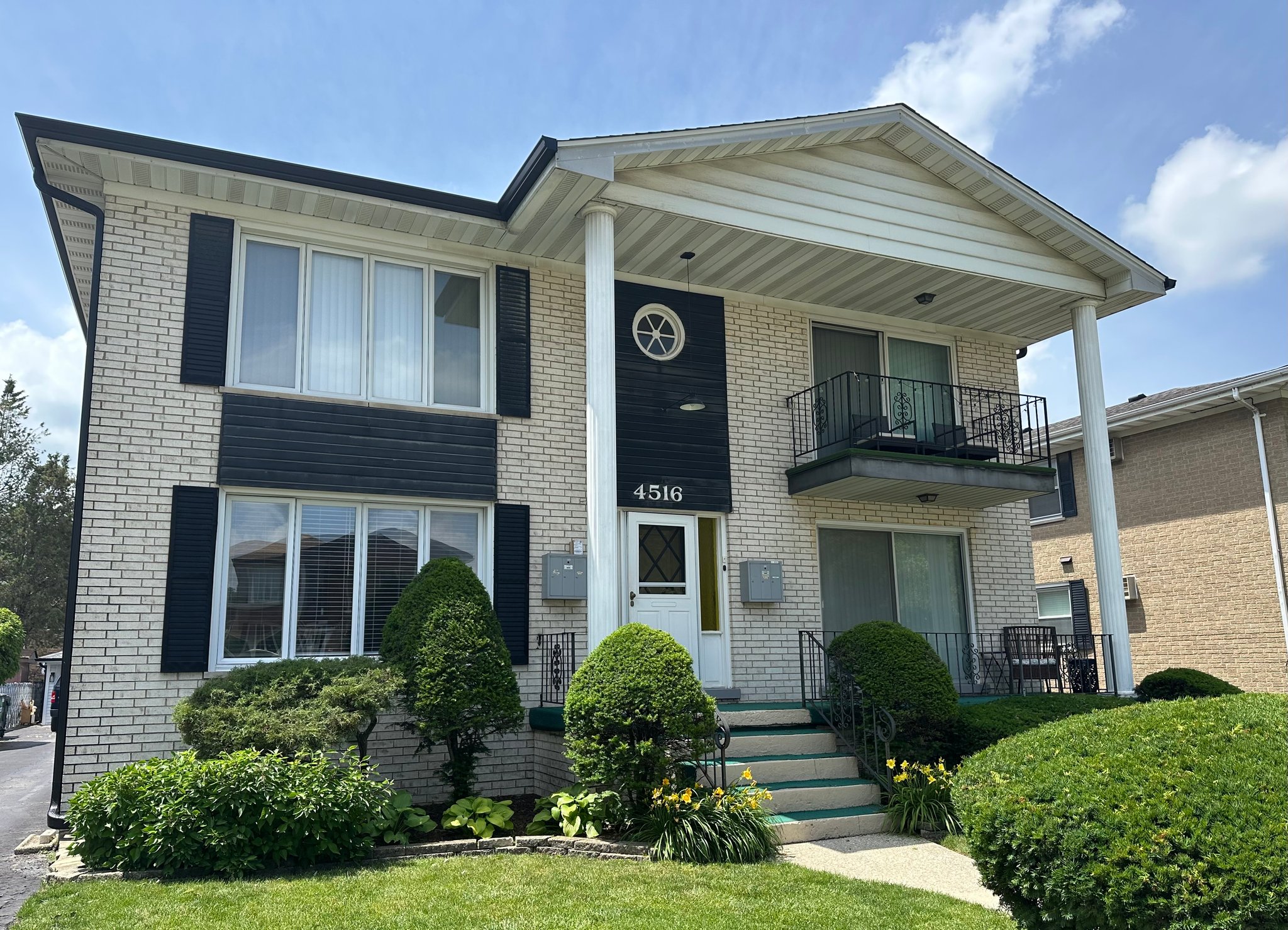 Brookfield Apartment: 4516 Park Avenue