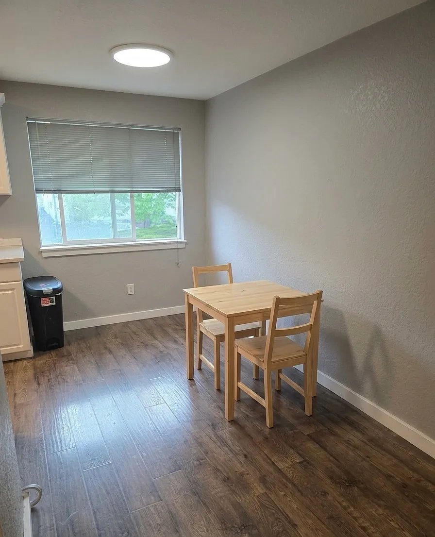 Seattle Apartment: 502 S Cloverdale St