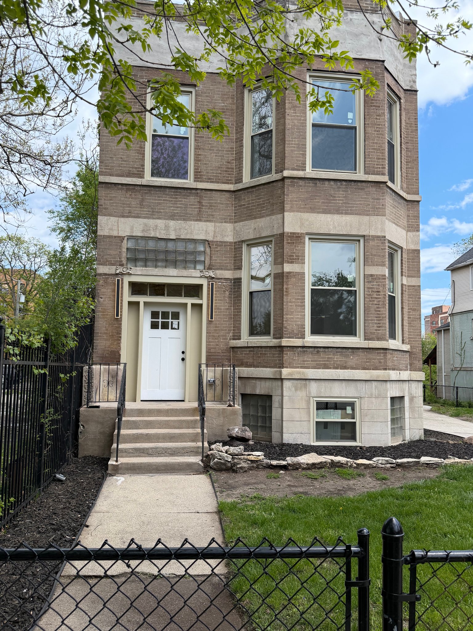 Chicago Multiplex: 7535 S Coles Ave Unit 2