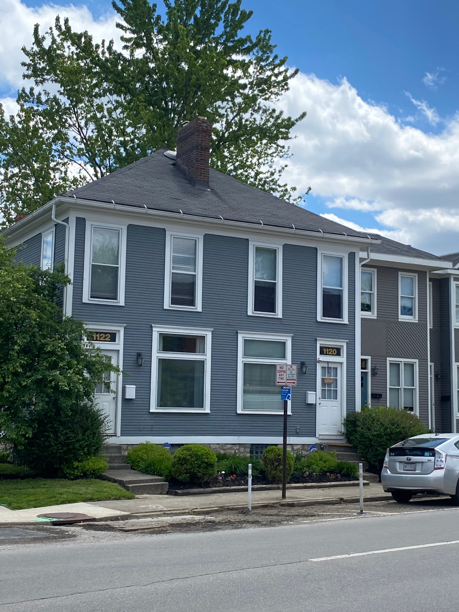 Columbus Townhome: 1122 Summit Street
