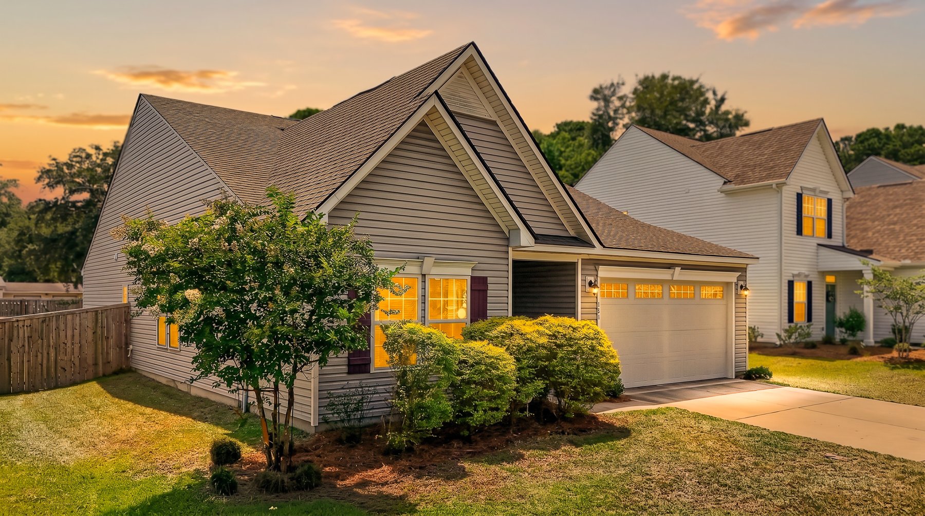 Wando House: 151 Country Oaks Ln