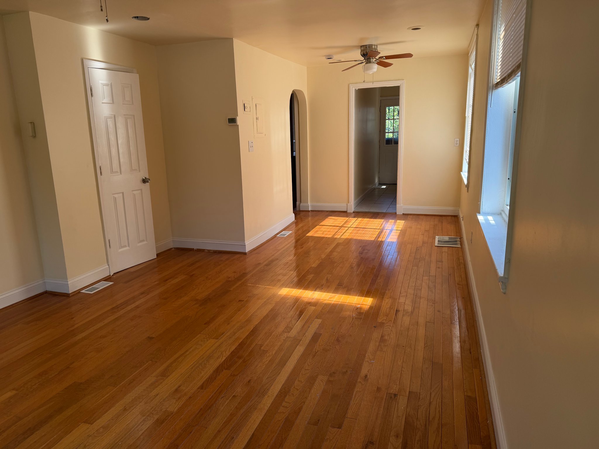 Washington Apartment: 59 Galveston ST SW