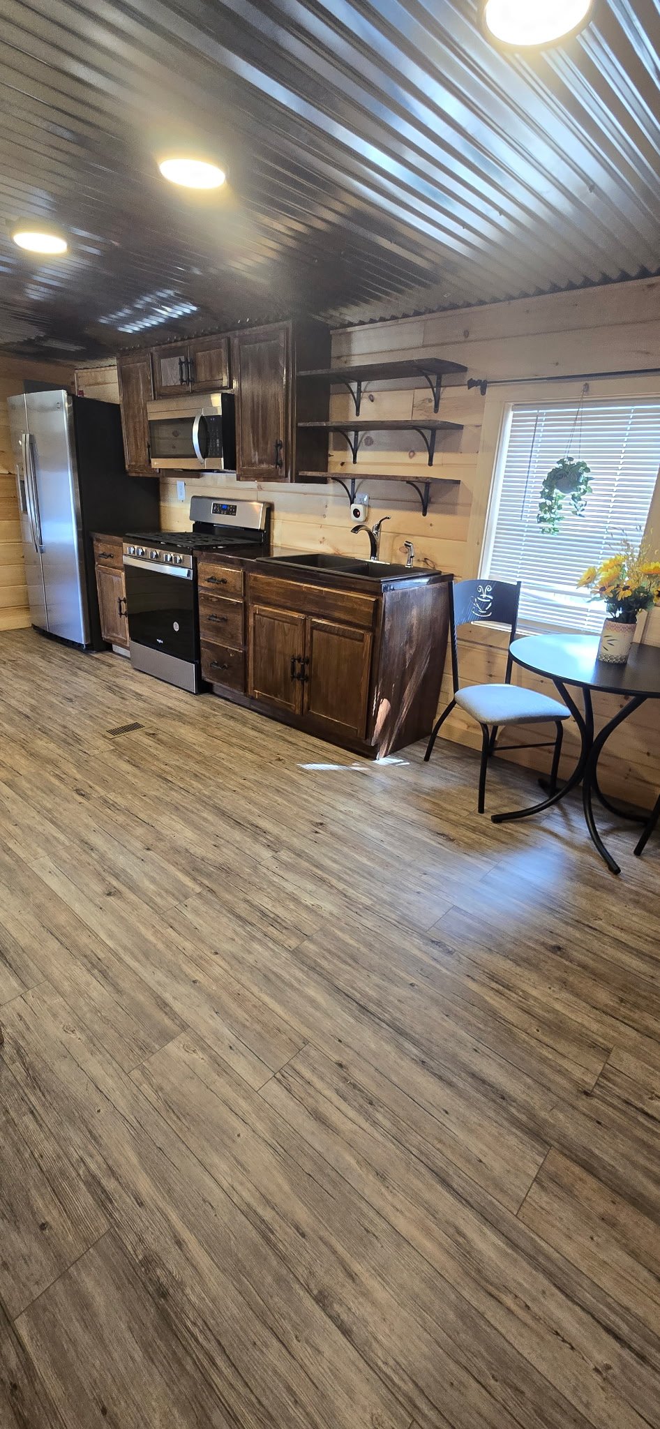Unity Apartment: 279 Bangor Rd