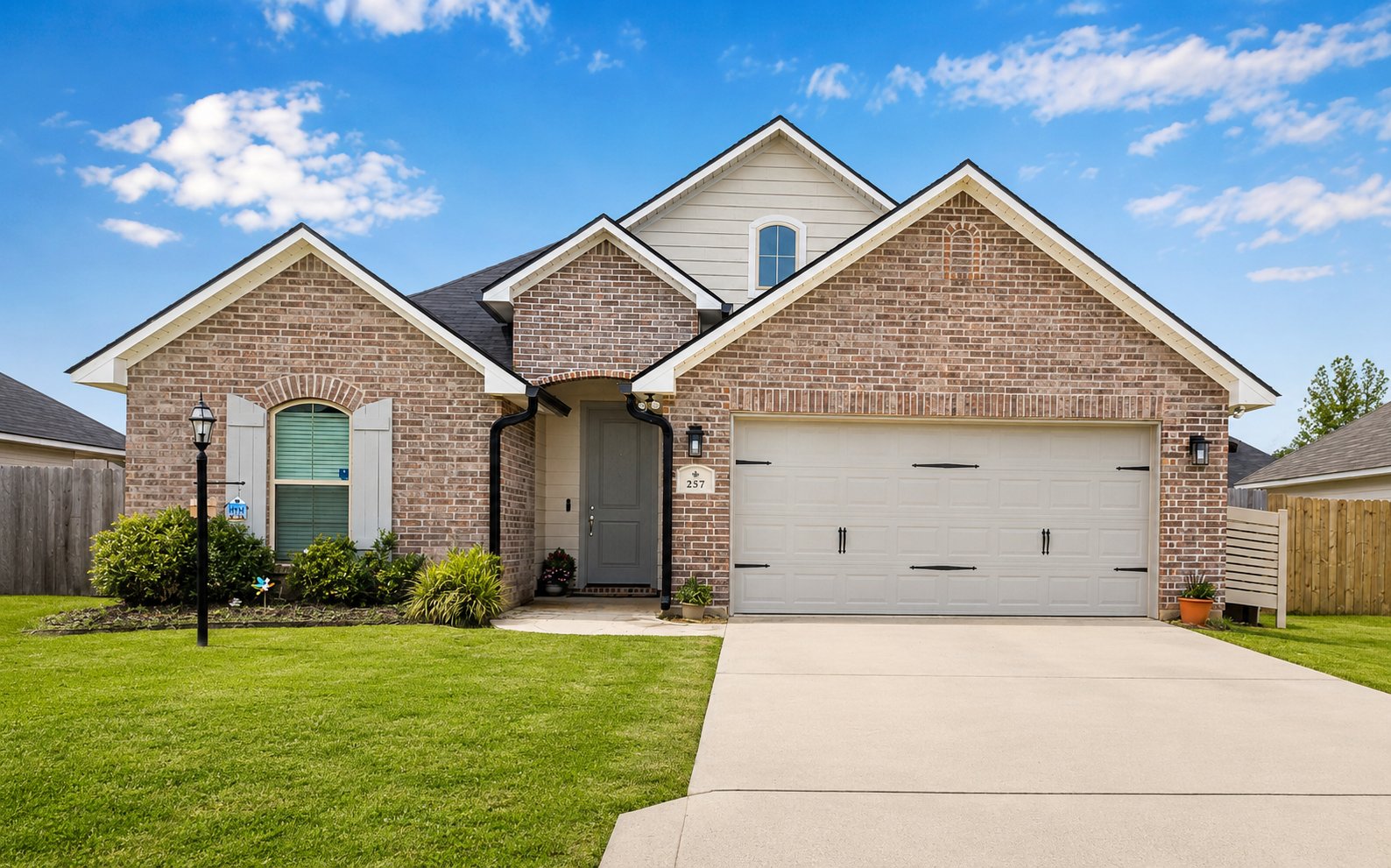 Haughton House: 257 Sedgewick Avenue