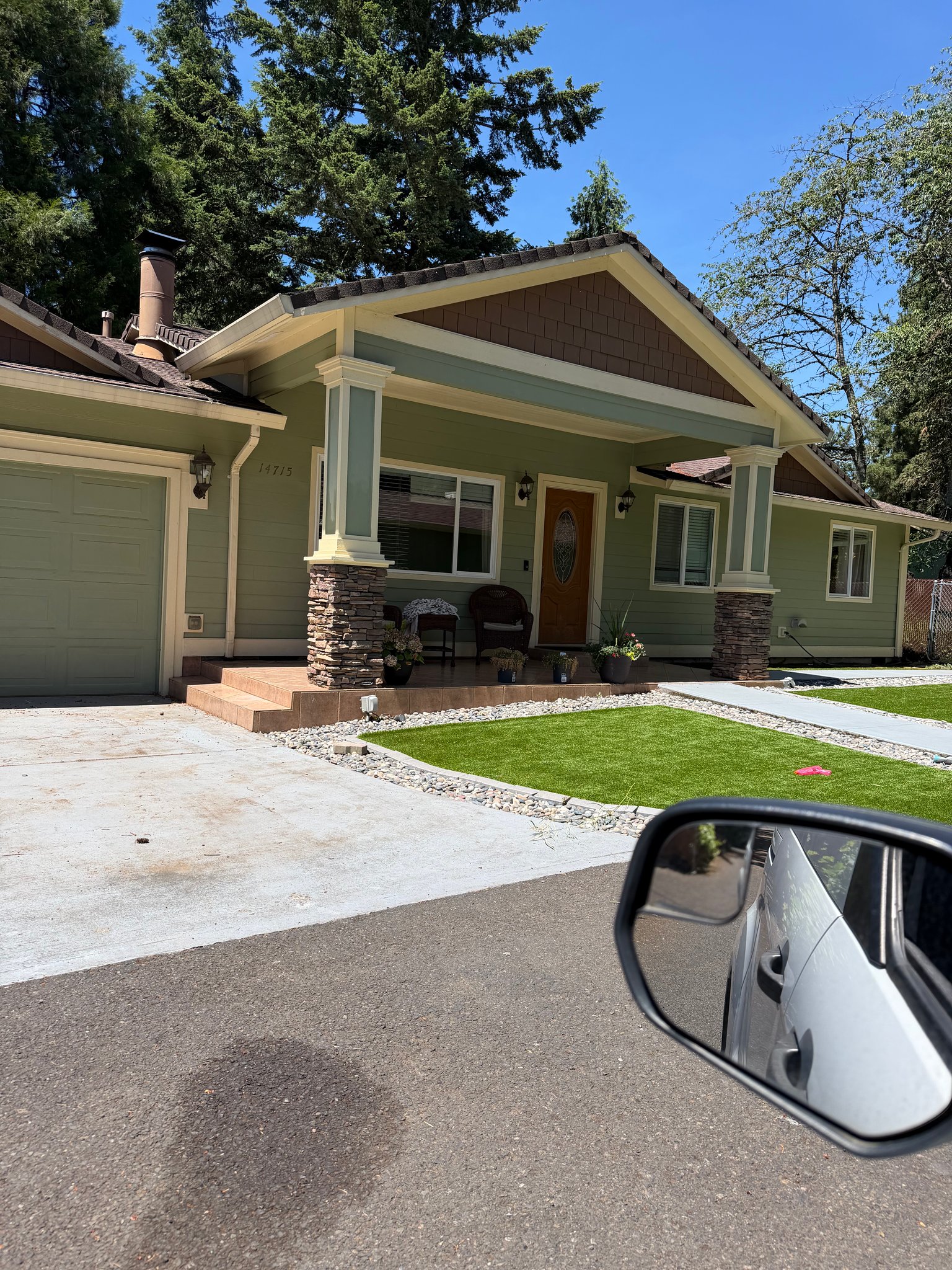 Portland House: 14715 SE Bush St