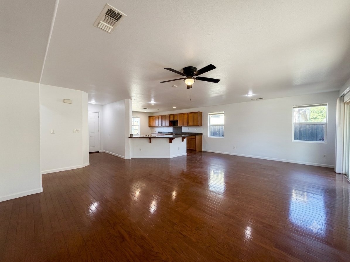Fresno House: 4582 E Burns Ave
