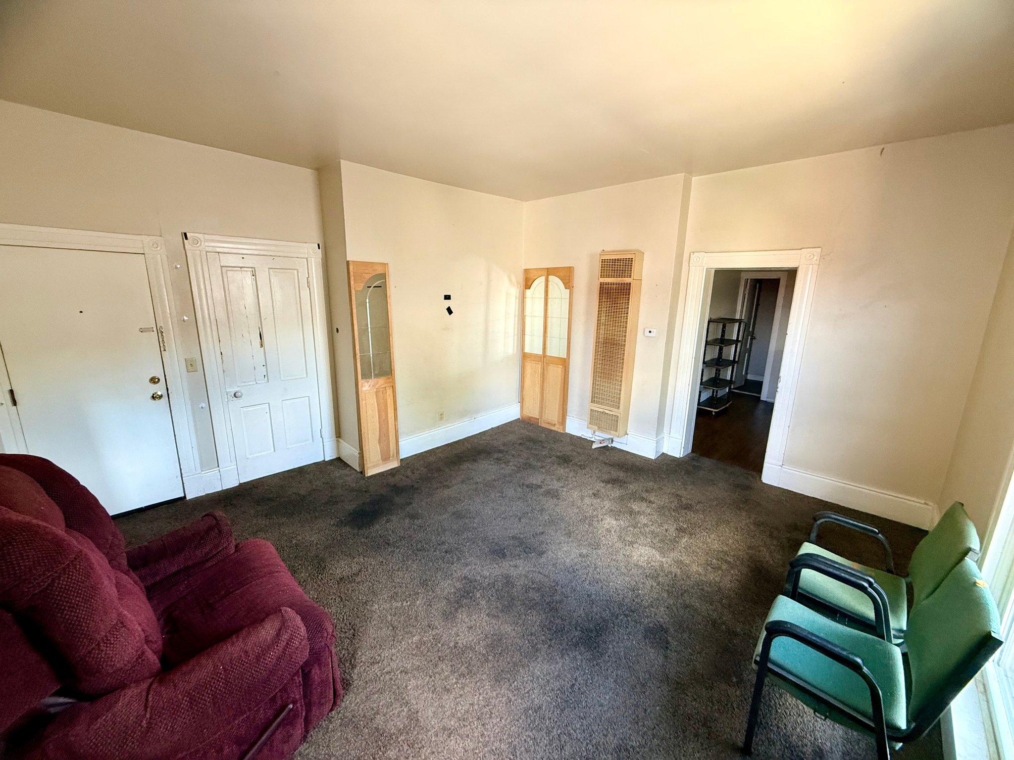 Glasgow Apartment: 222 W Washington St