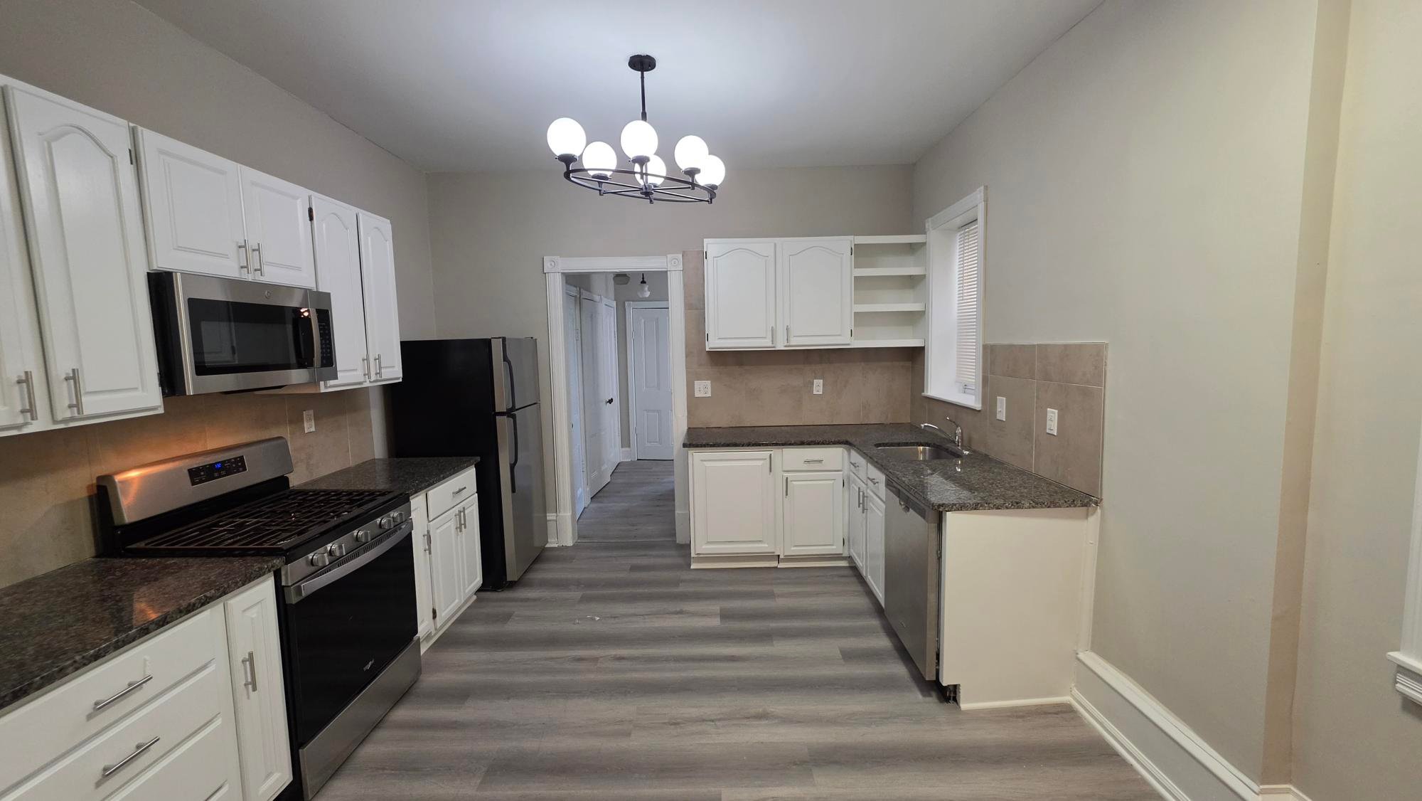 Philadelphia Apartment: 637 N. 32nd St