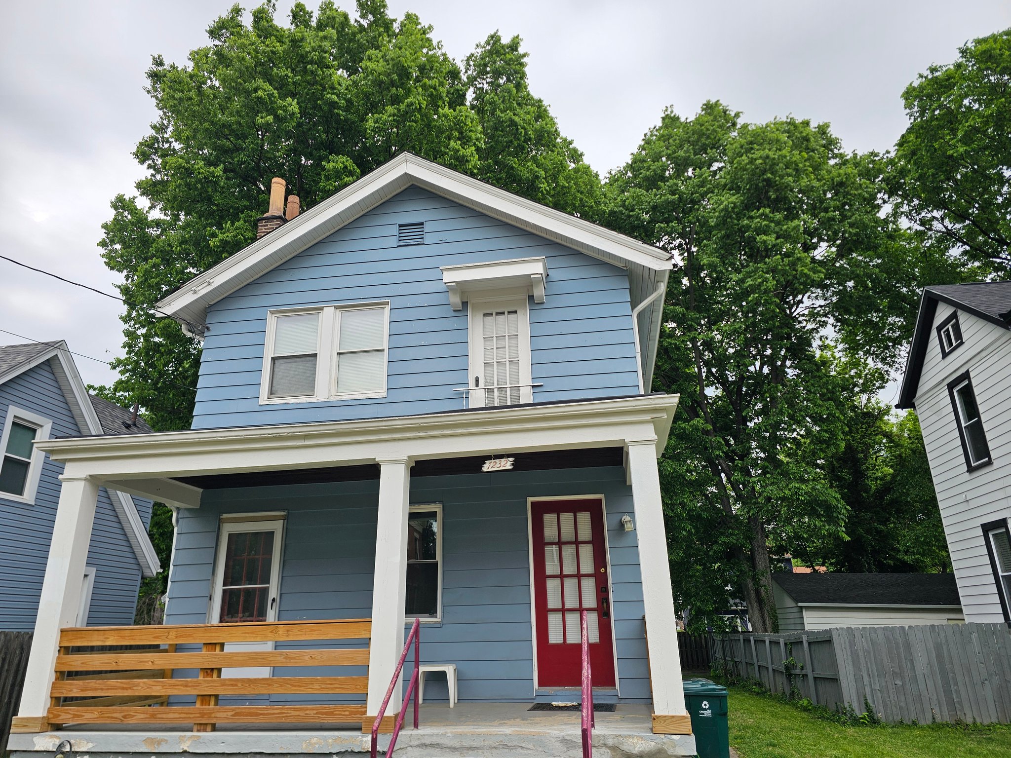 Cincinnati Multiplex: 1232 Laidlaw Ave