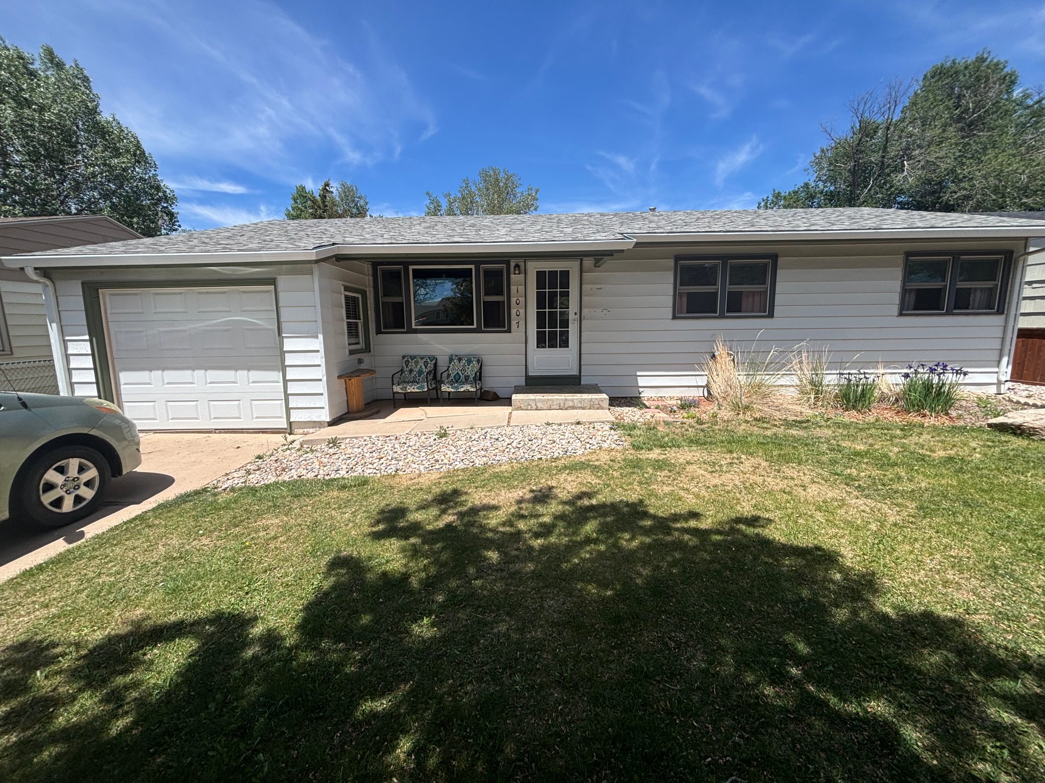Laramie House: 1007 Sanders Dr