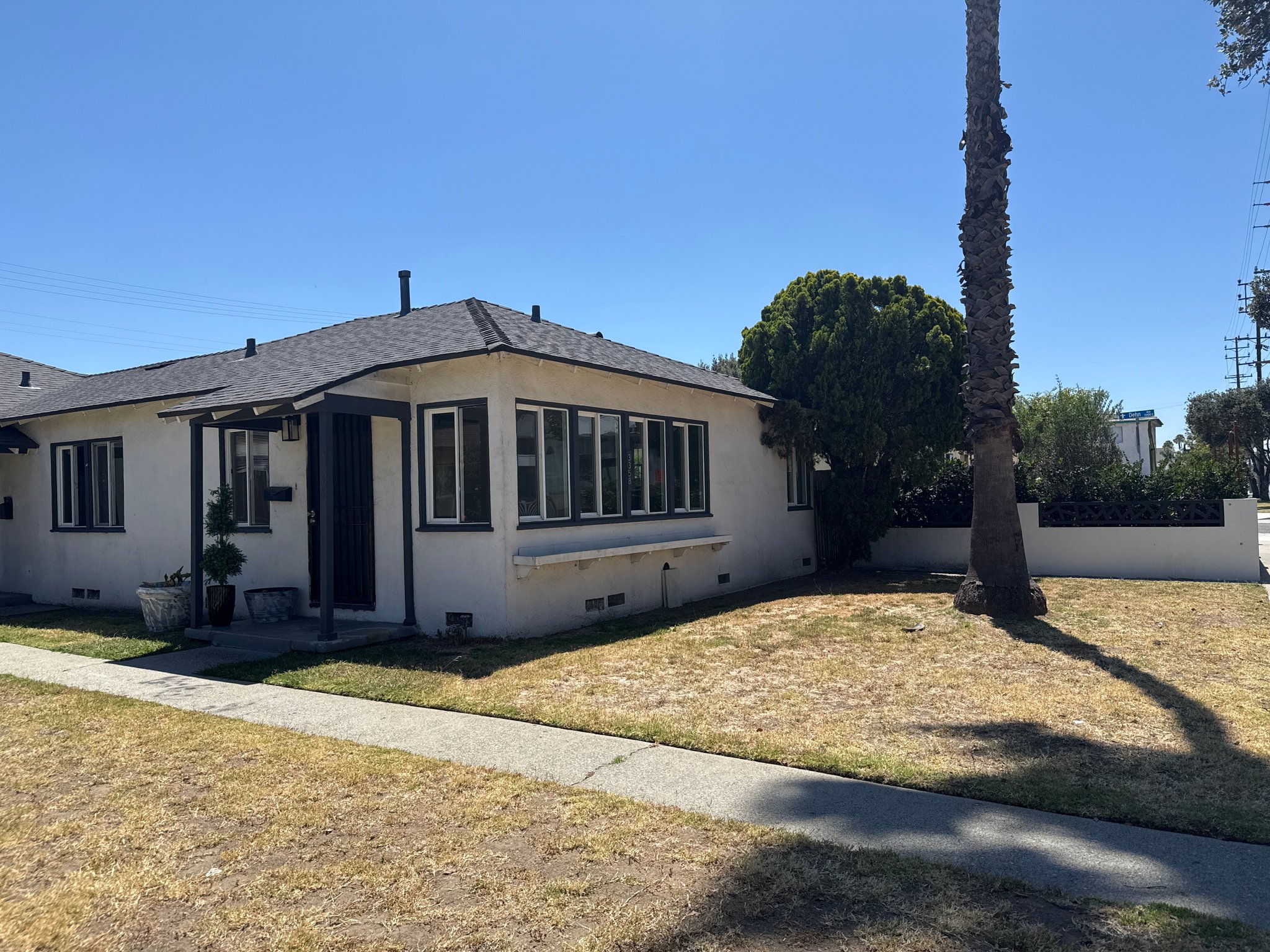 Inglewood House: 3358 W Imperial Hwy