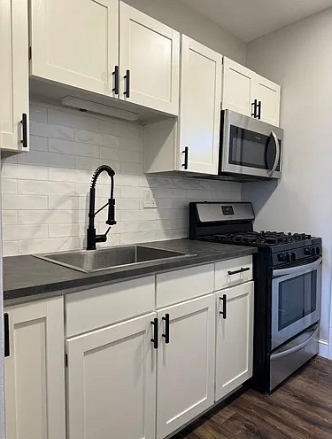 Chicago Apartment: 3405 S Lowe Ave