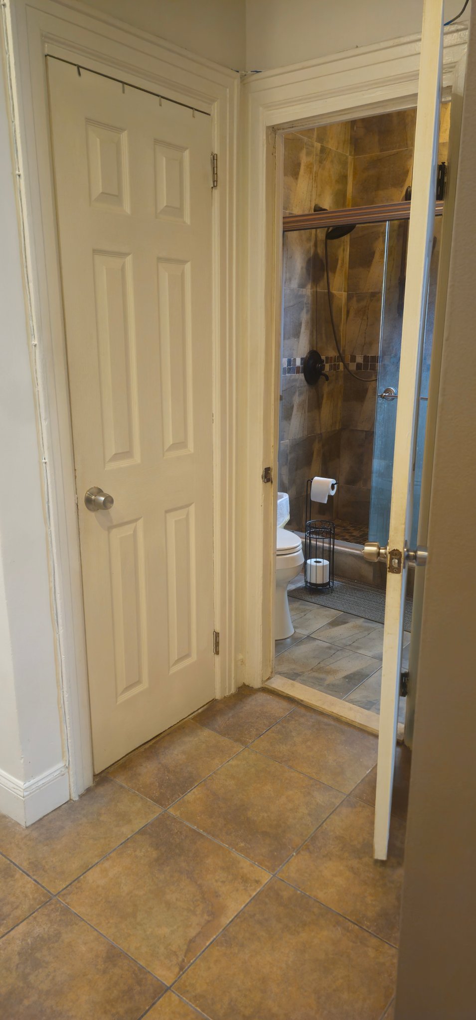 BRONX Single Room: 1954 Powell Avenue