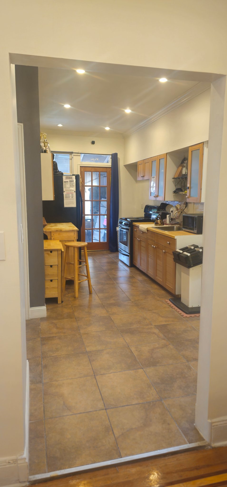 BRONX Single Room: 1954 Powell Avenue