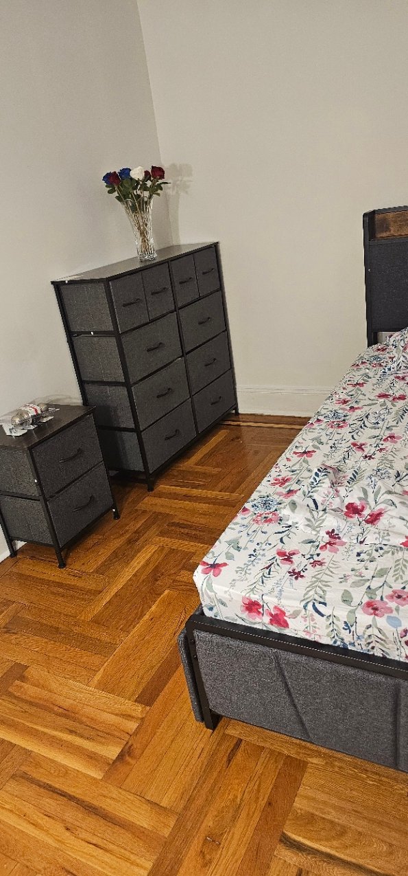 BRONX Single Room: 1954 Powell Avenue