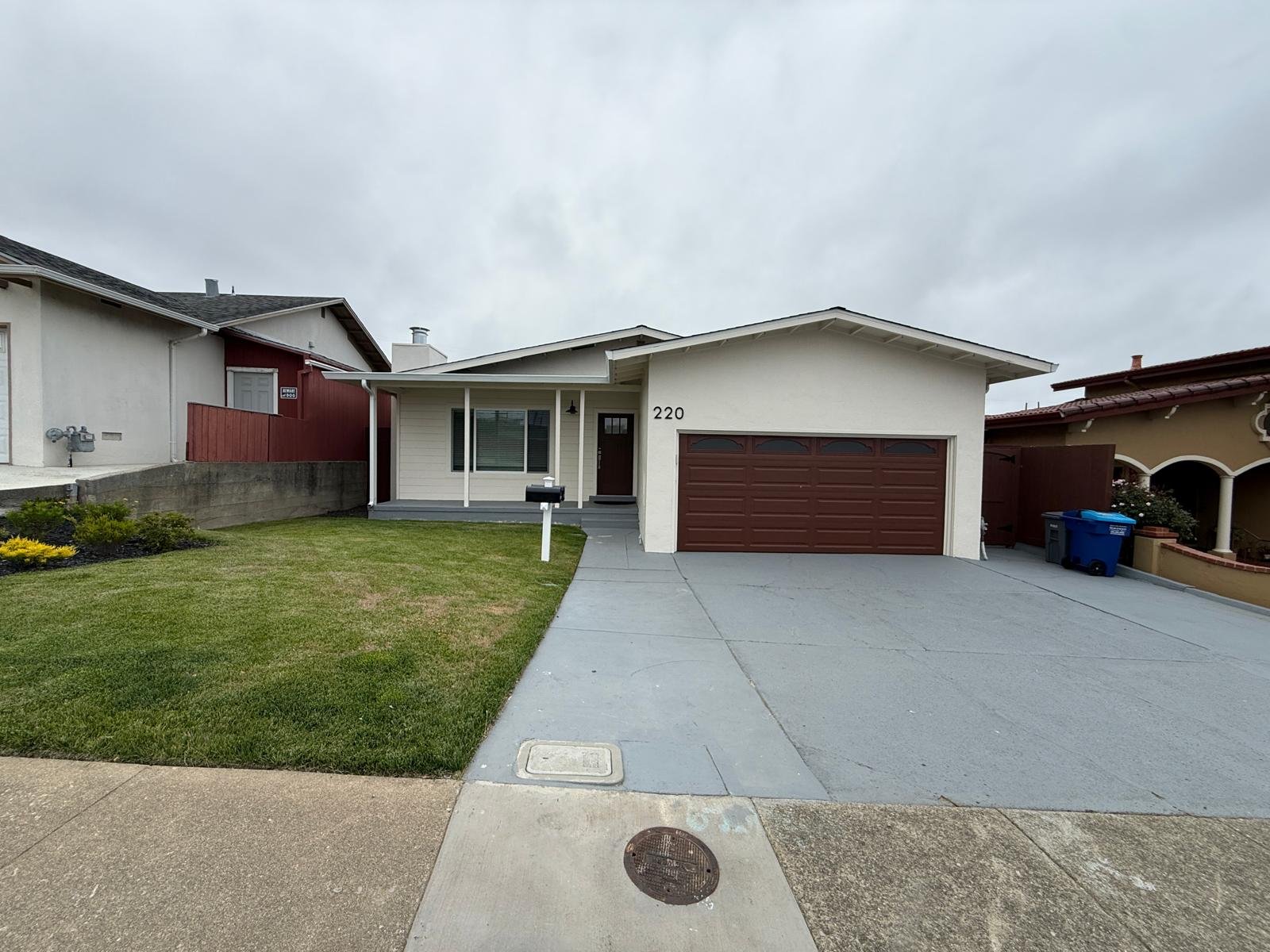 South San Francisco Single Room: 220 Sequoia Ave