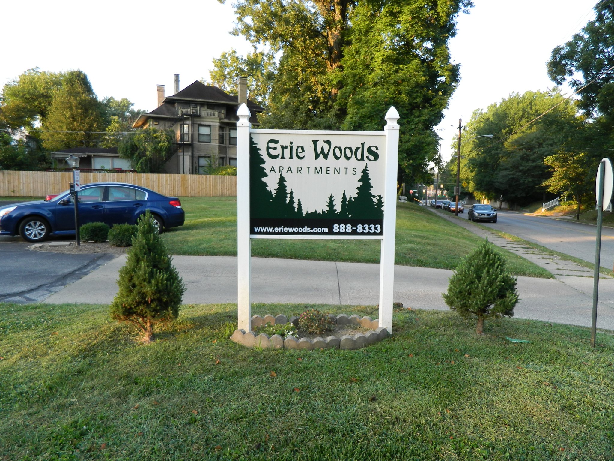 Cincinnati Apartment: 4320 Erie Avenue