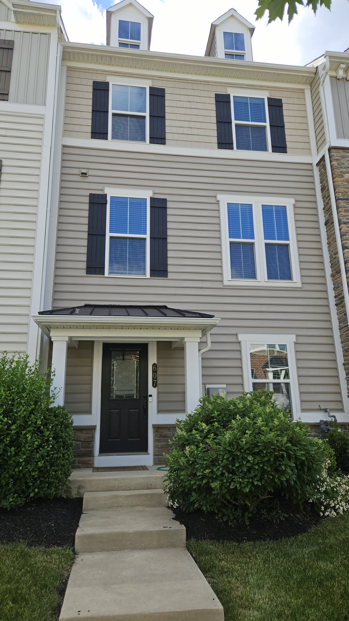 Malvern Townhome: 607 N Atwater Dr