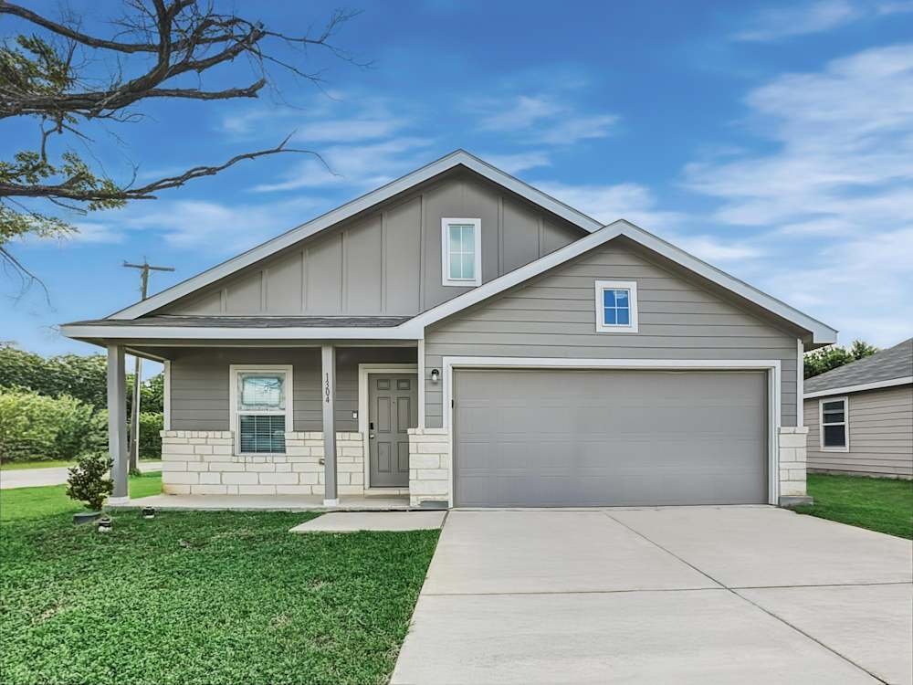 Dallas House: 1304 Haymarket Rd