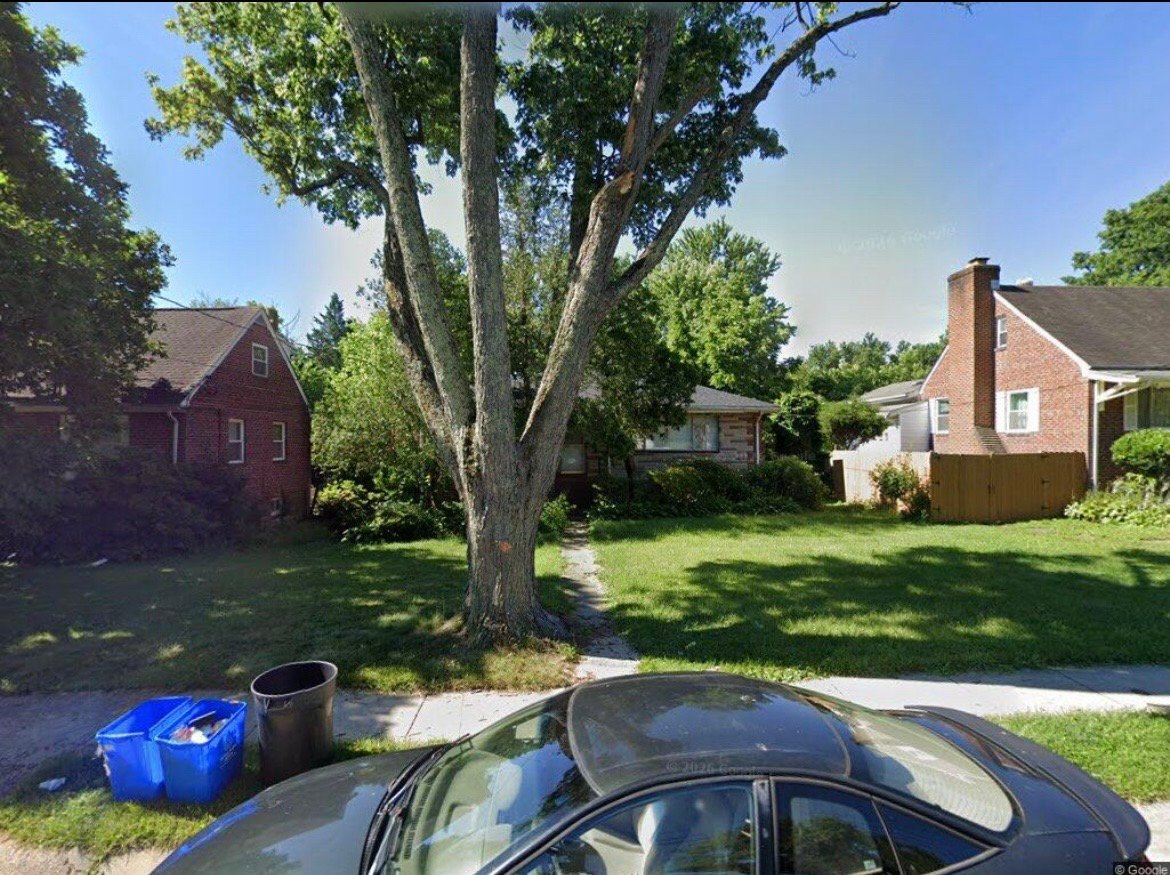 Silver Spring House: 2404 Darrow Street