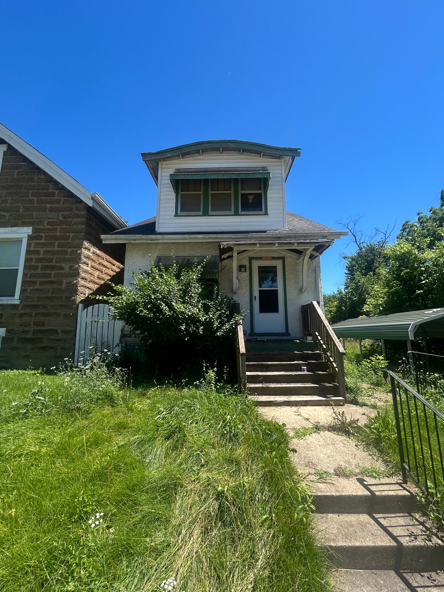 St. Louis House: 5468 Gilmore Ave