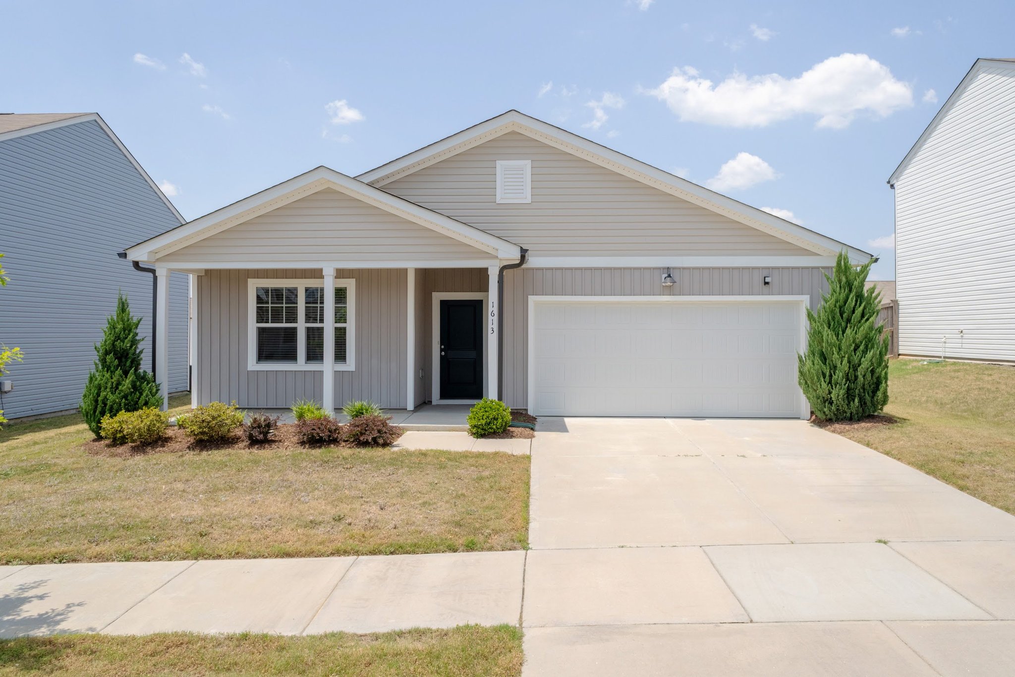 Raleigh House: 1613 Arapahoe Ridge Dr