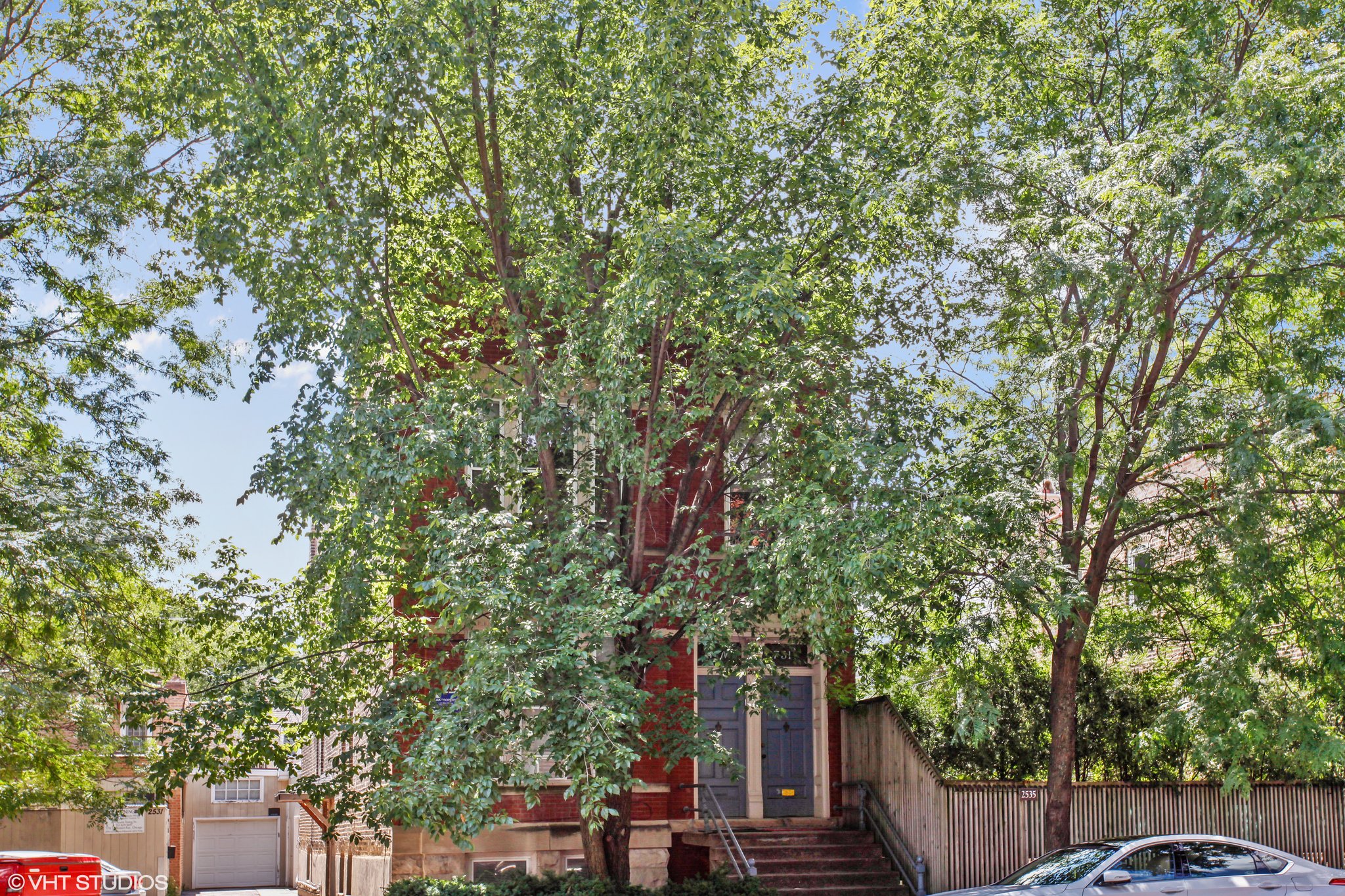 Chicago Apartment: 2531-2533 W Augusta Blvd