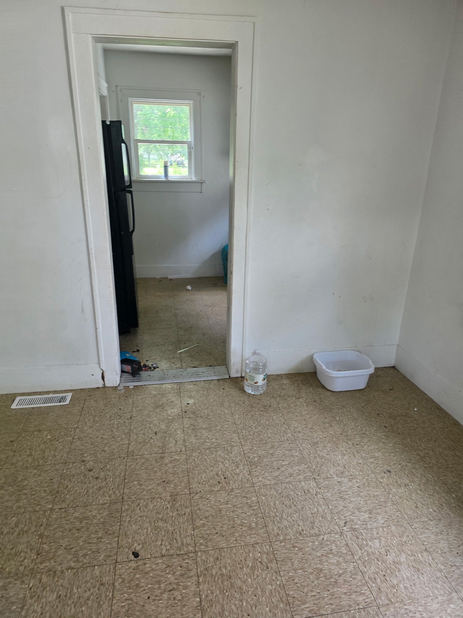 Decatur House: 1259 E Whitmer St
