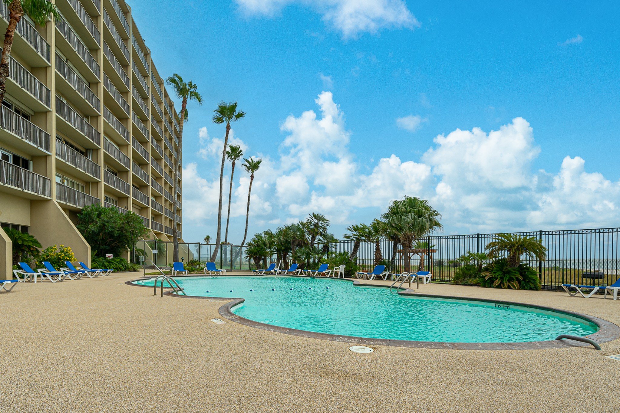 Corpus Christi Condo: 4000 Surfside Blvd