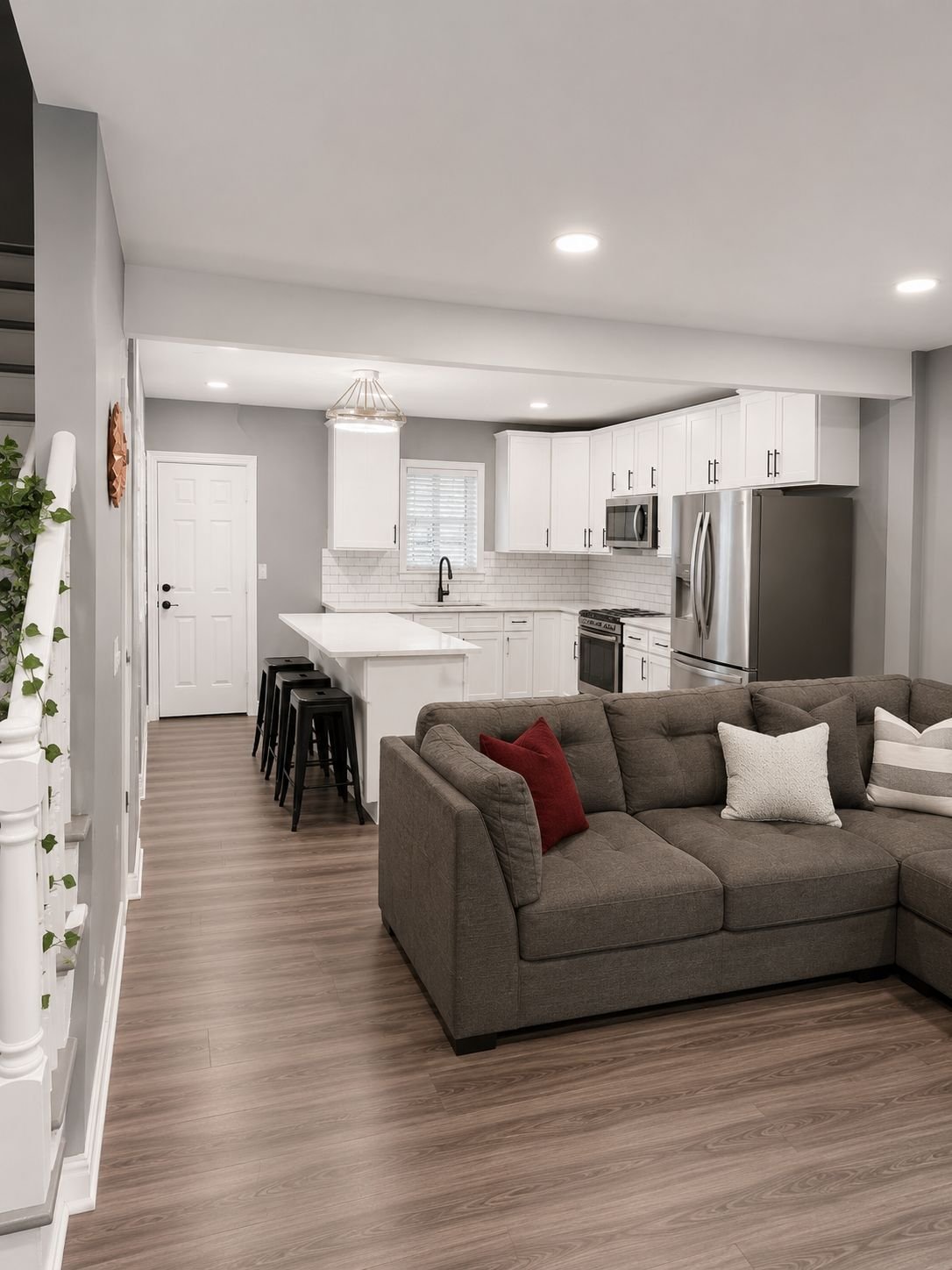 Washington House: 416 Division Ave Ne