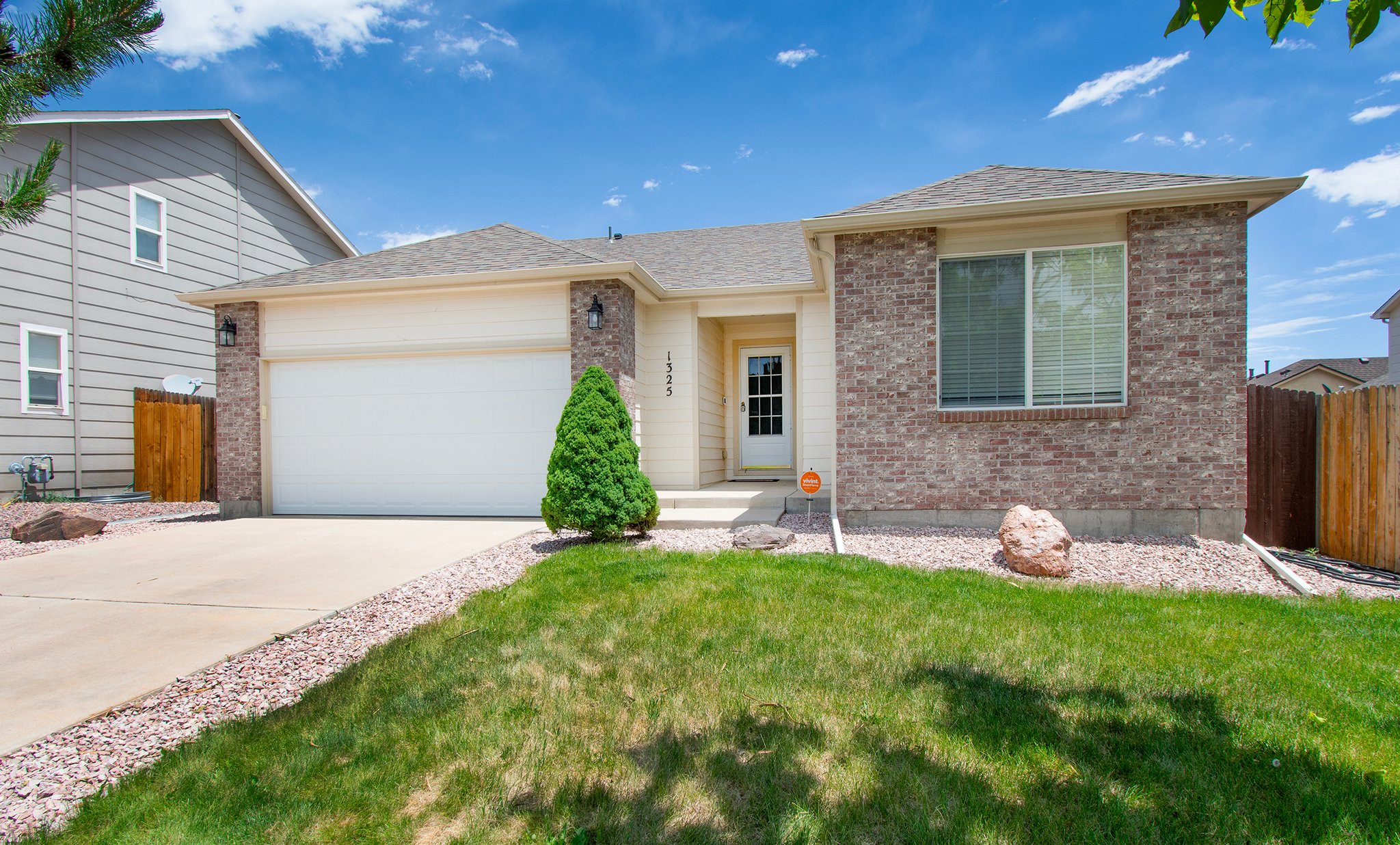 Fountain House: 1325 Legend Oak Drive