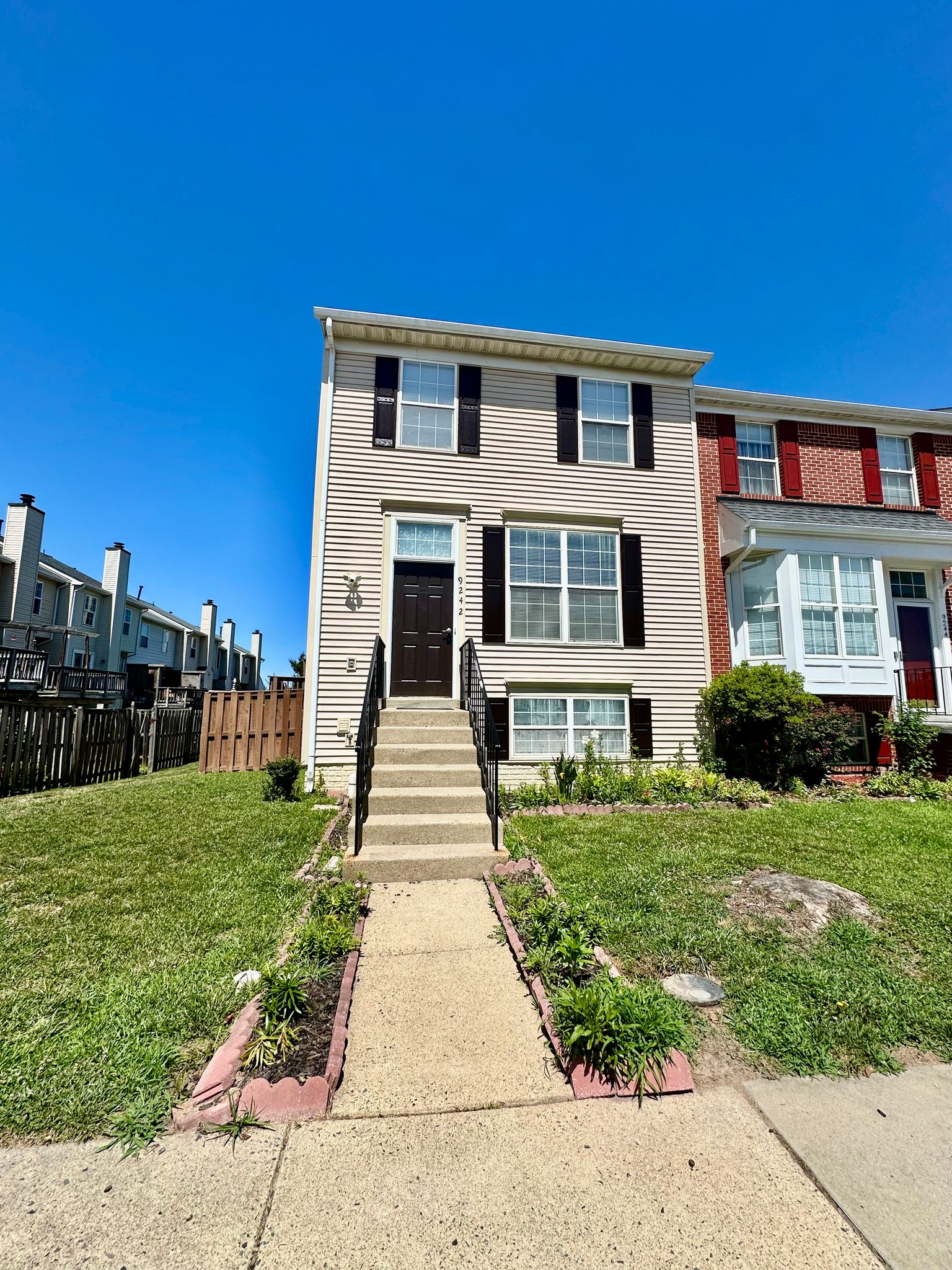 Manassas Townhome: 9242 Jessica Dr