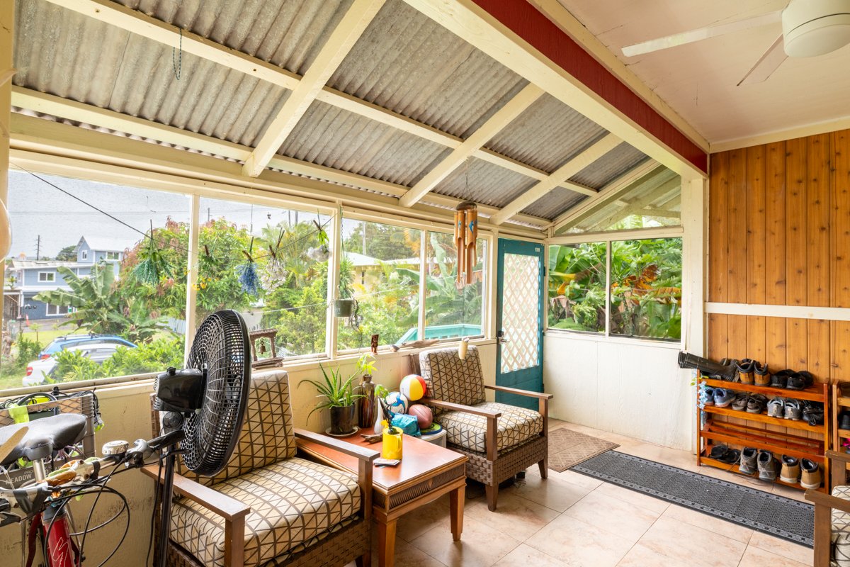 Hilo Single Room: 398 Ohai Street