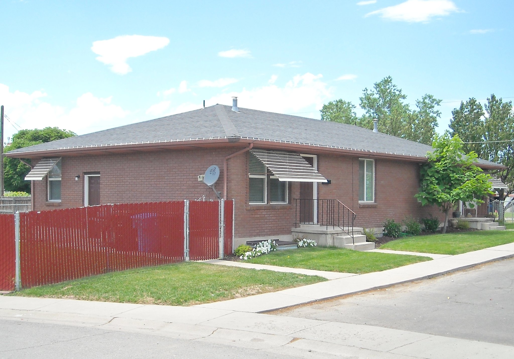 Midvale Other: 268 W Pioneer Cir