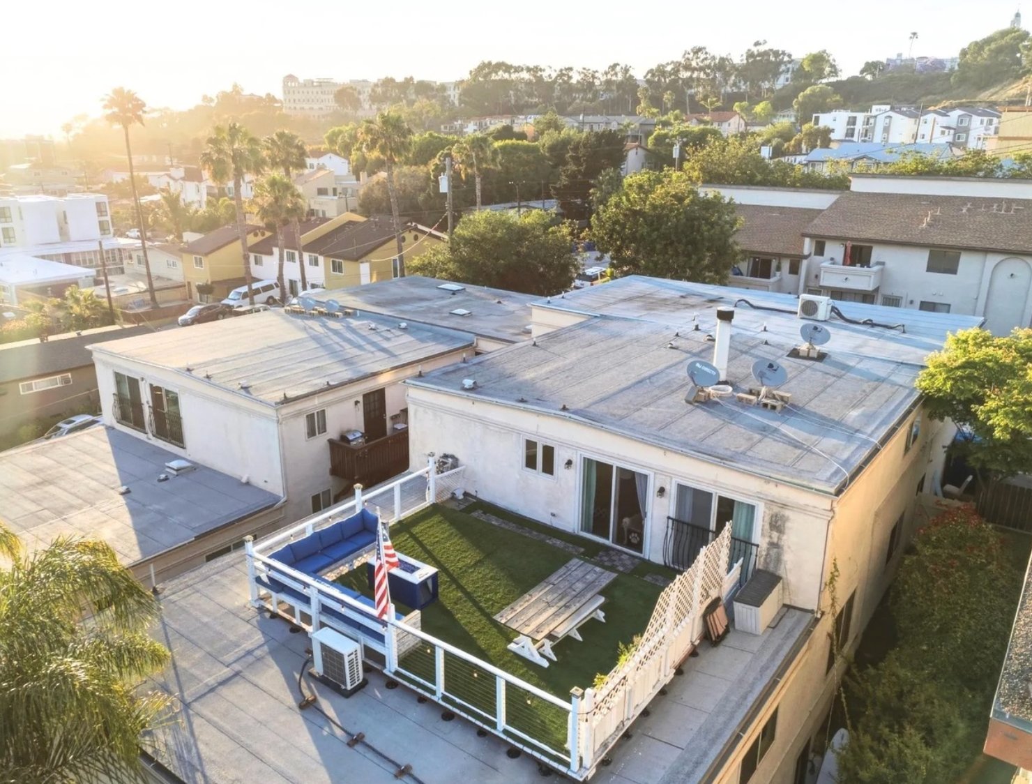 San Diego Condo: 5810 Riley St