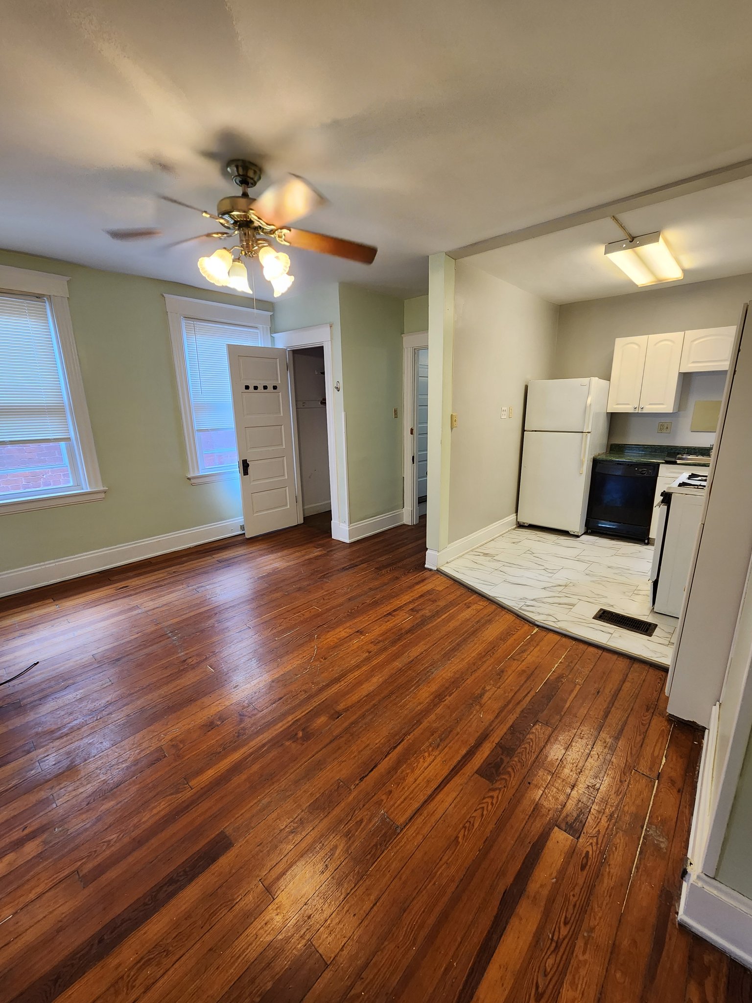 Cincinnati House: 2217 Wheeler St