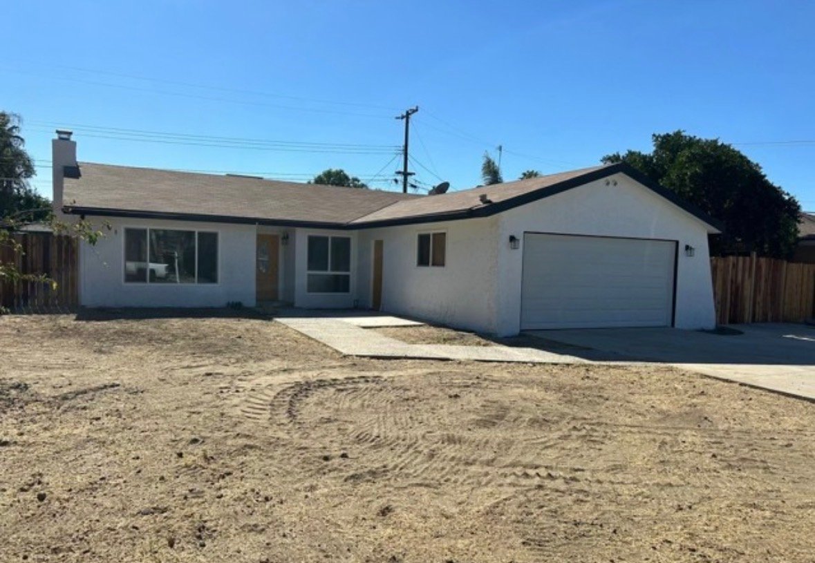 Hemet House: 41767 Shady Ln