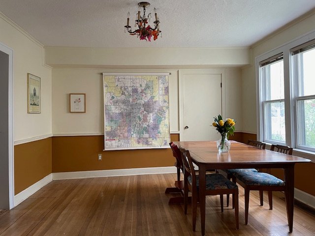 Kansas City House: 410 E 73rd St