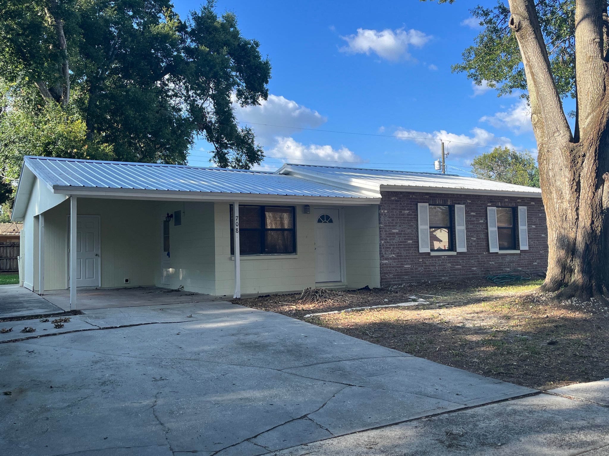 Brandon House: 708 Fairmont Dr