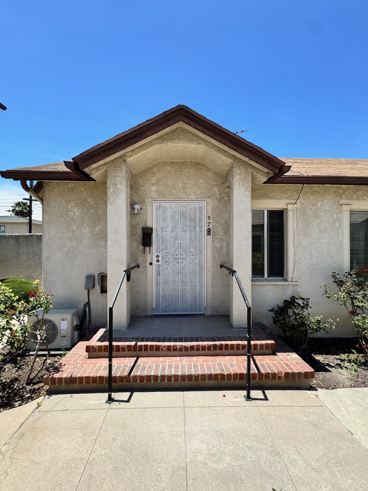 San Pedro Apartment: 963 W 9th St