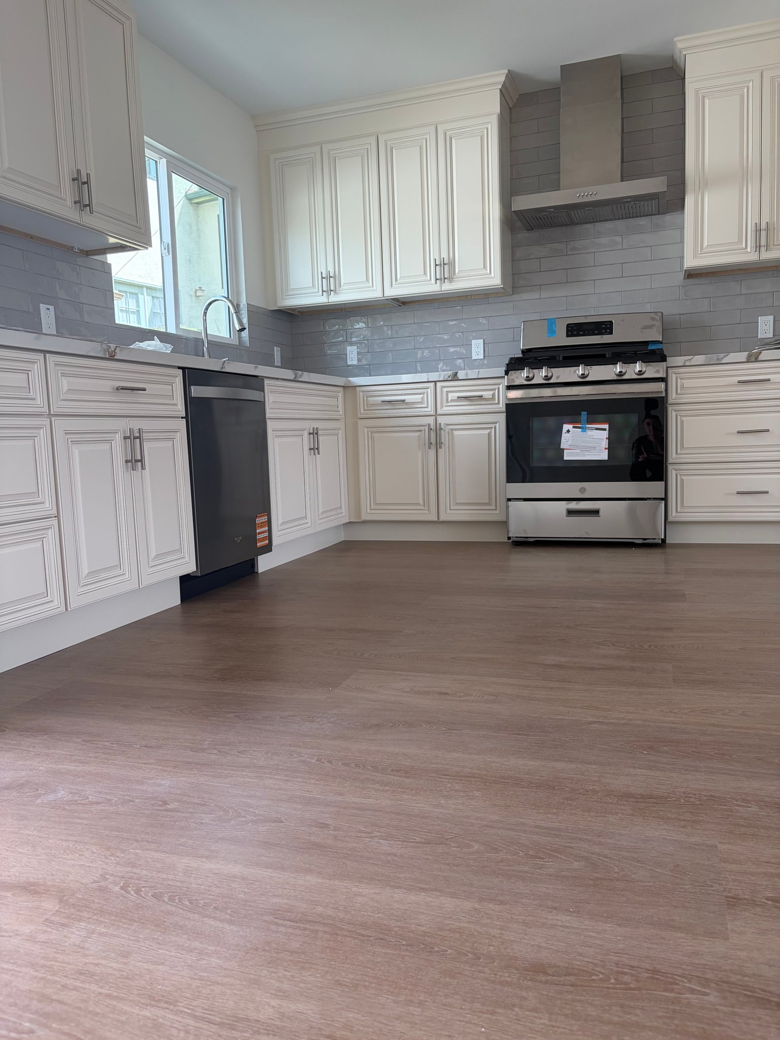 Costa mesa House: 2641 Elden AVE