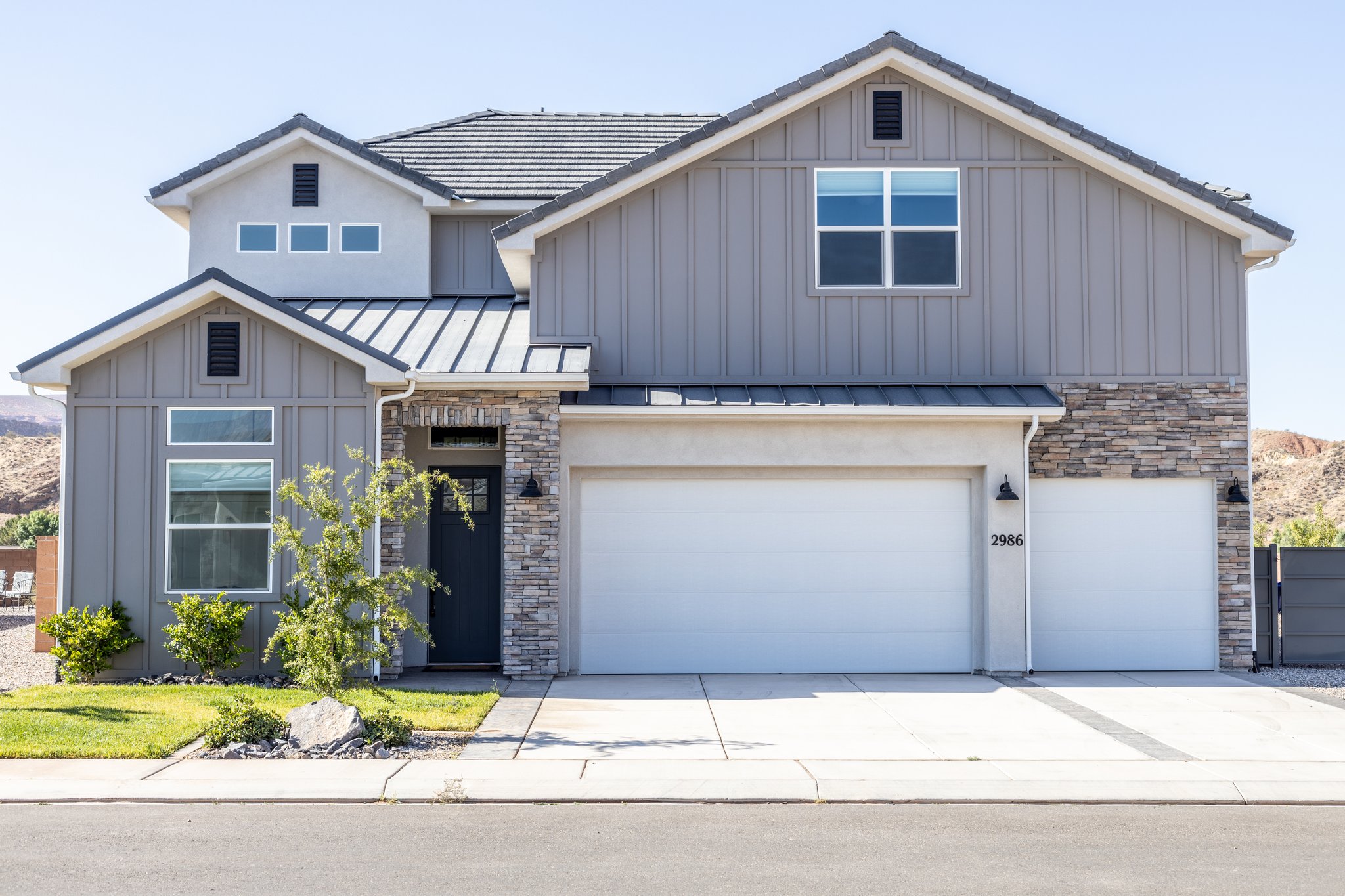 Washington House: 2986 E Smith Creek Dr