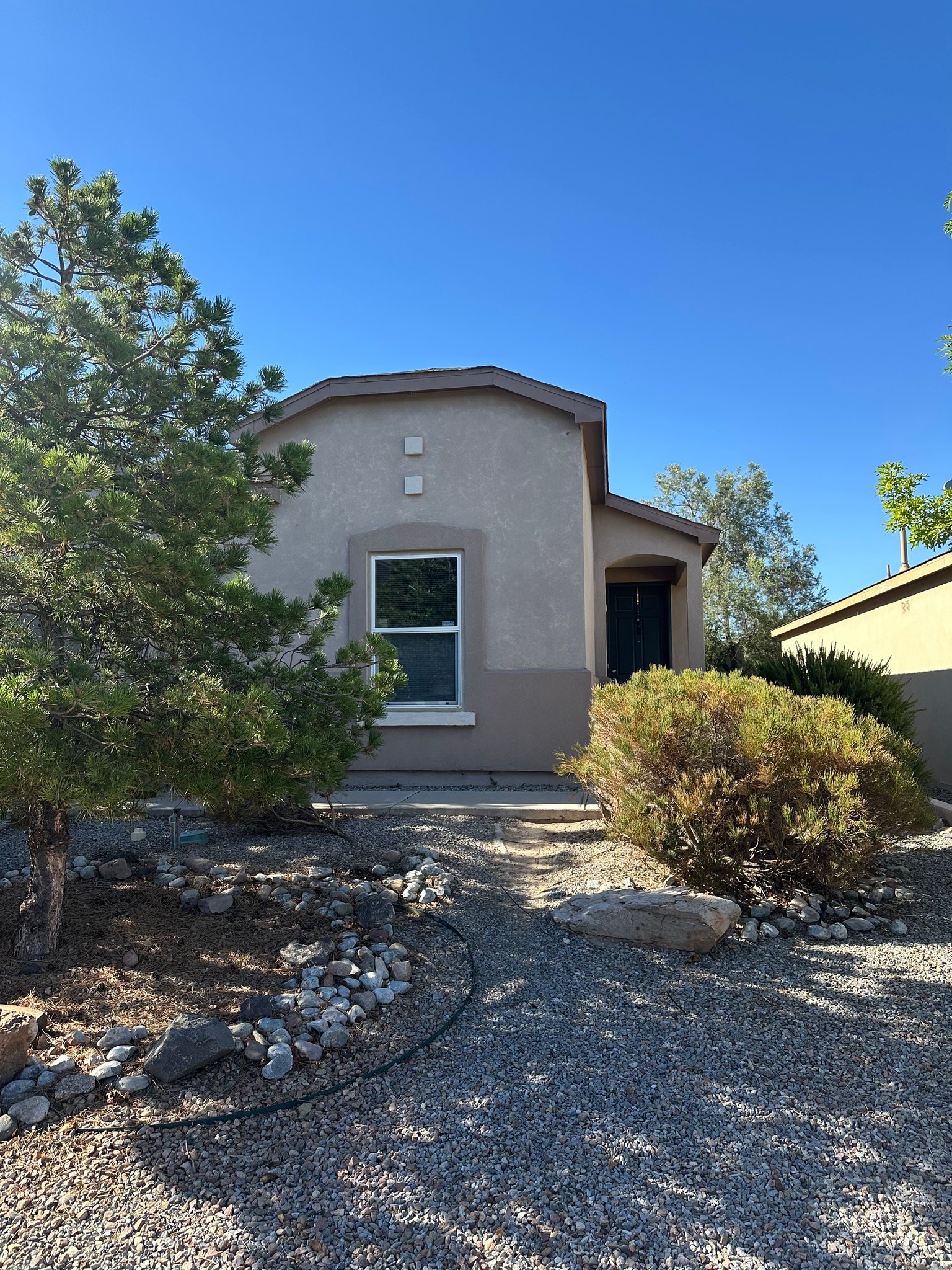Albuquerque House: 10637 Gentry Ln SW