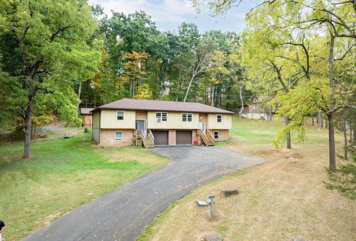 State College Multiplex: 1001 Ellman Ln