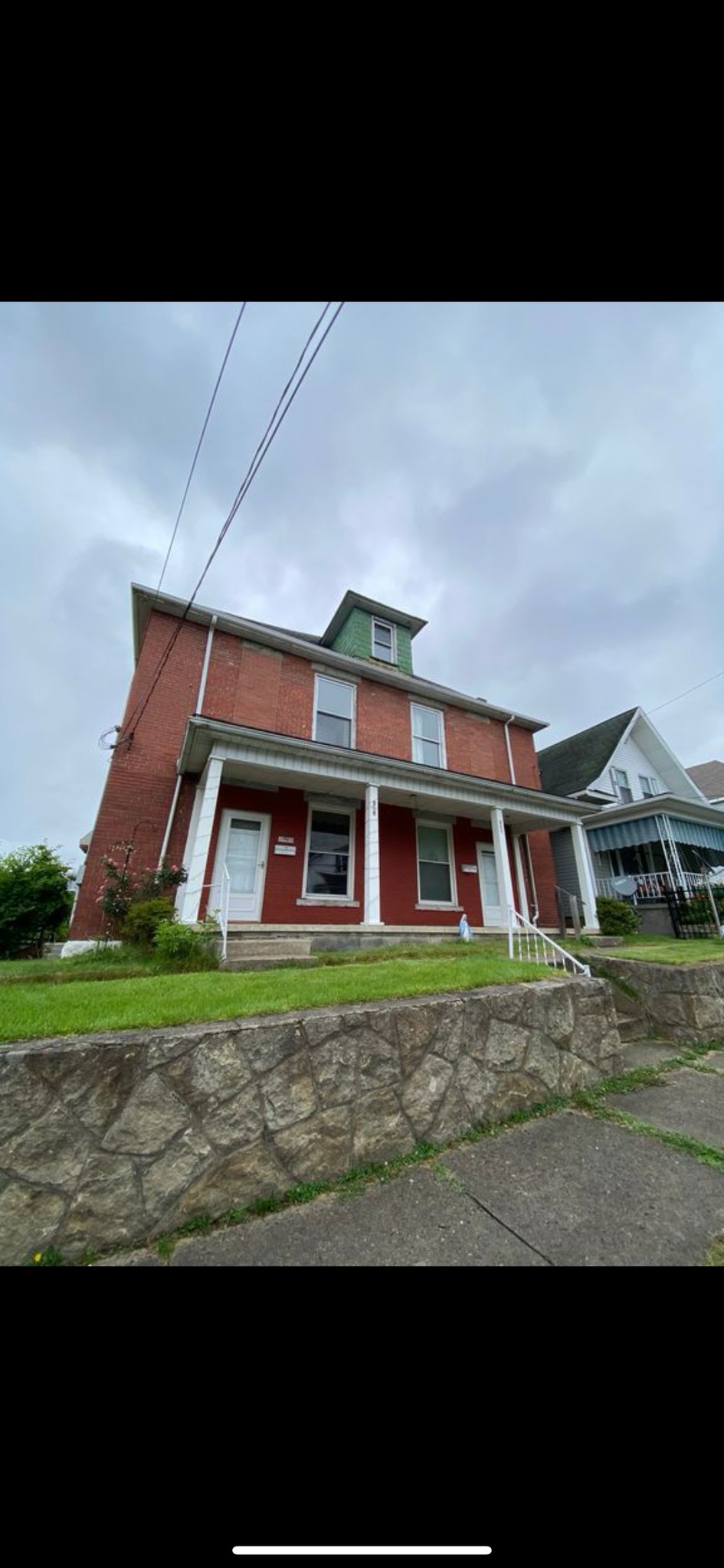 Fairmont Townhome: 310 Maryland Ave