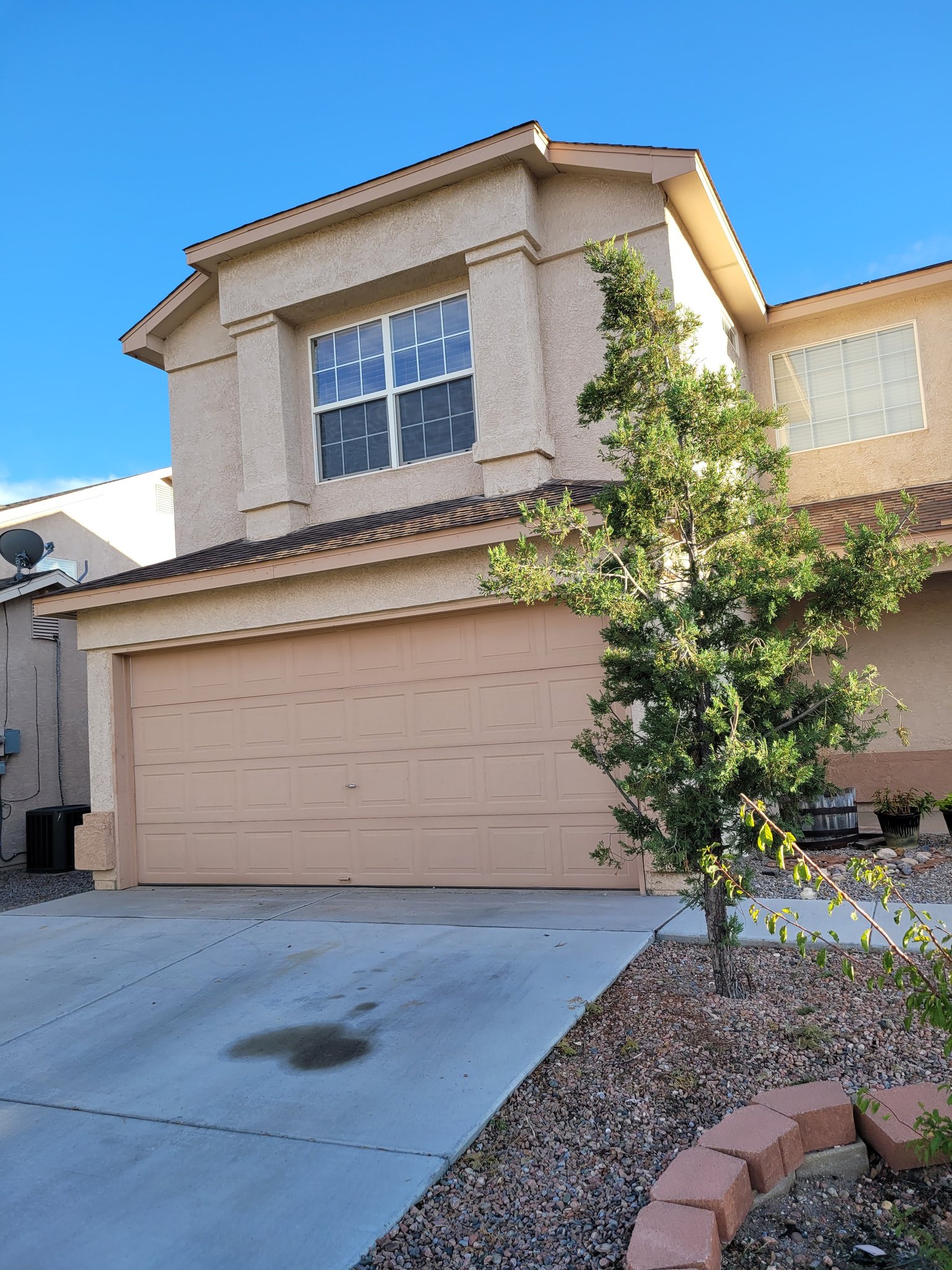 Albuquerque House: 7616 Banyon Avenue Northwest