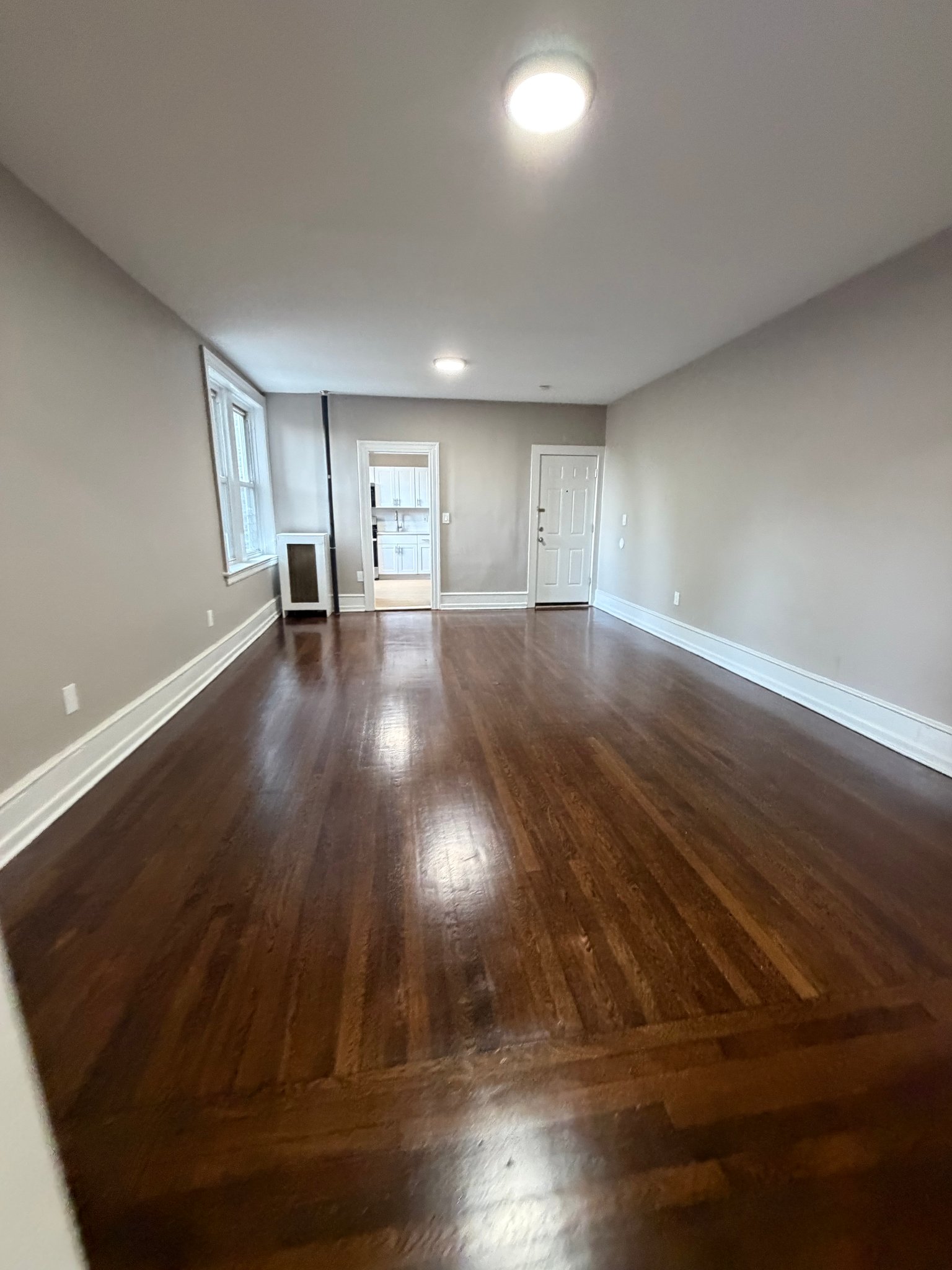 East Orange Apartment: 38 Winans St