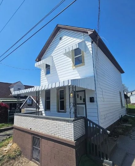Brackenridge Single Room: 807 Hazlett Ave,