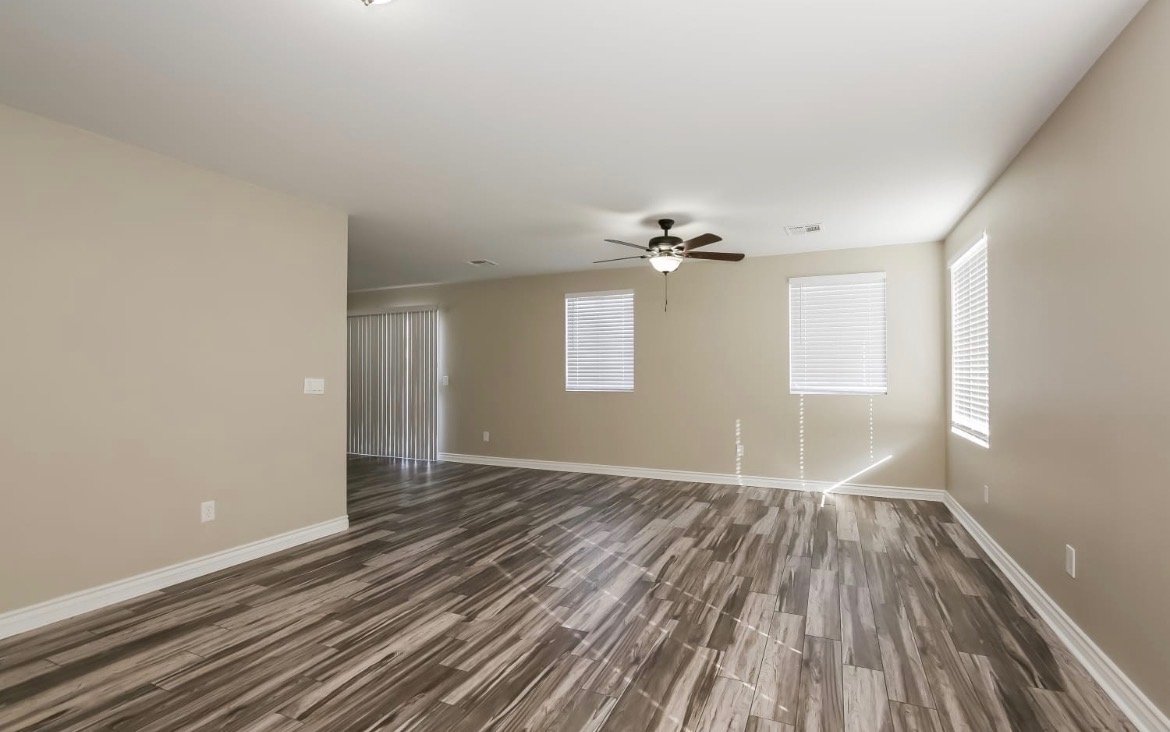 North Las Vegas Townhome: 5530 Alvarez St